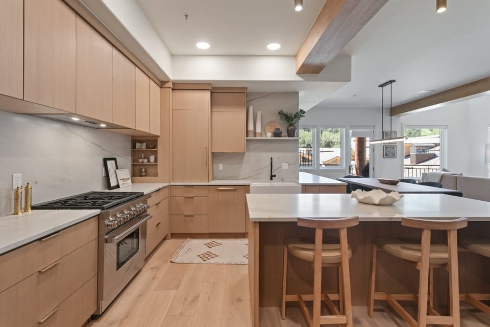 Condo, 3 Bedrooms | Private kitchen | Coffee/tea maker, fridge, oven, toaster