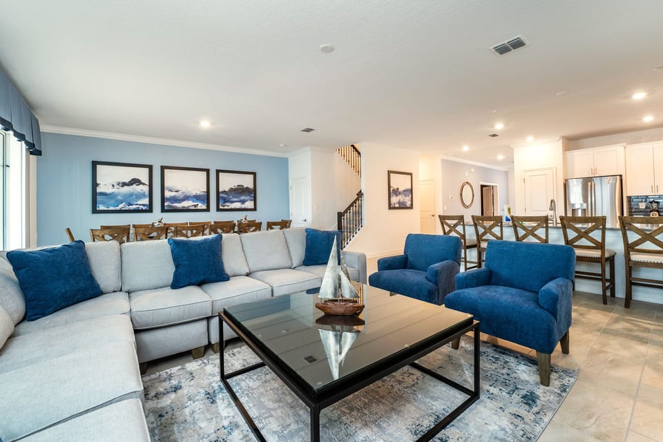Deluxe House, Patio, Courtyard View | Living area