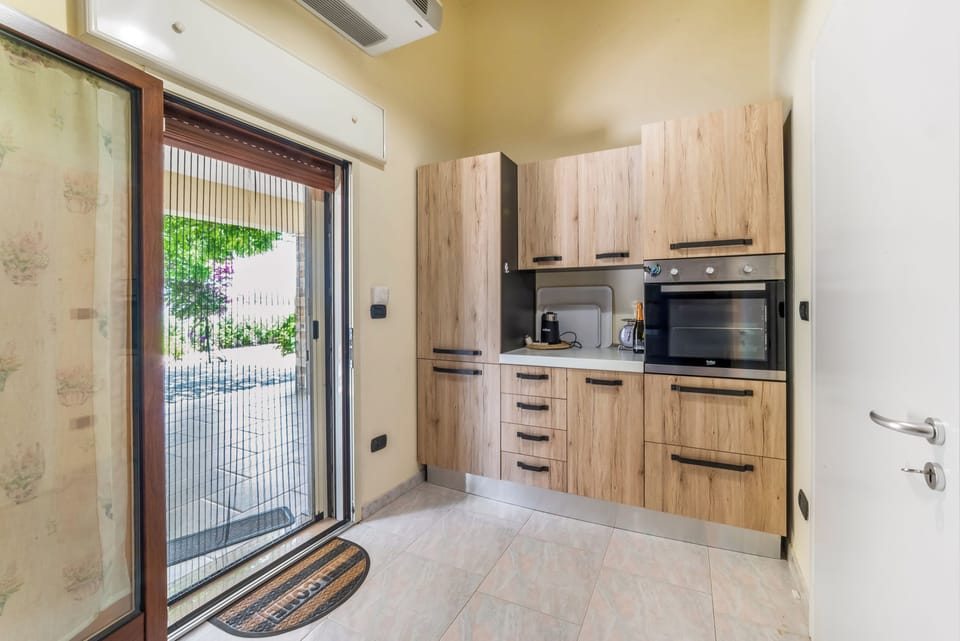 Standard Villa, 2 Bedrooms, Fireplace (Villa Armonia Cordis) | Private kitchen