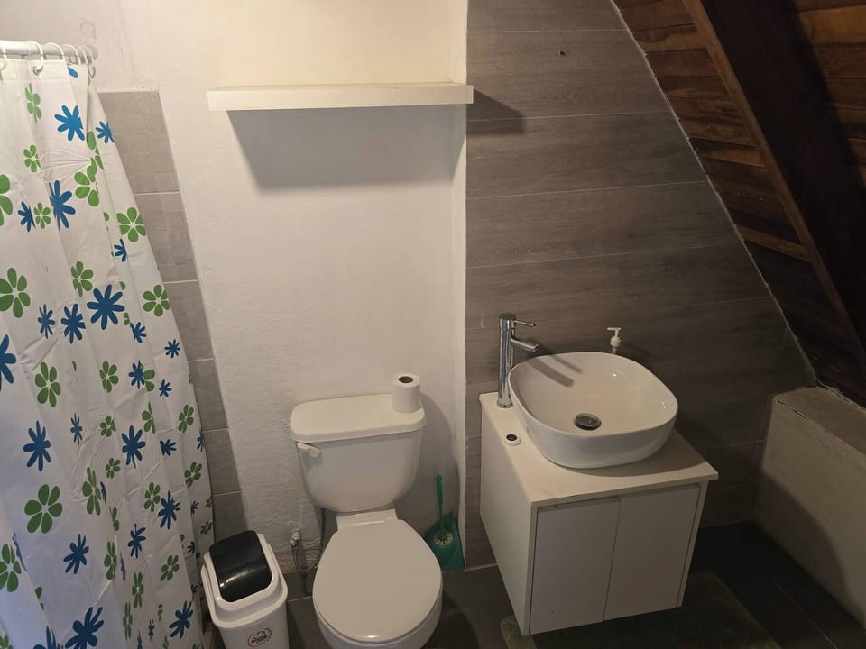 Chalet, 3 Bedrooms, Smoking | Bathroom