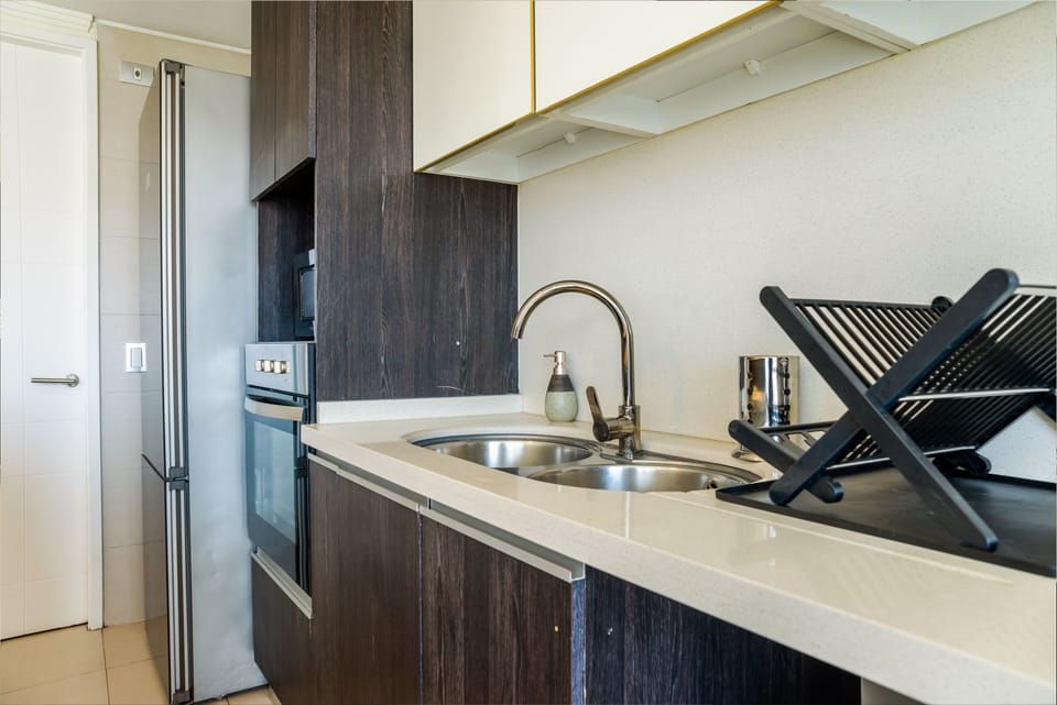 Apartment, Balcony, City View | Private kitchen