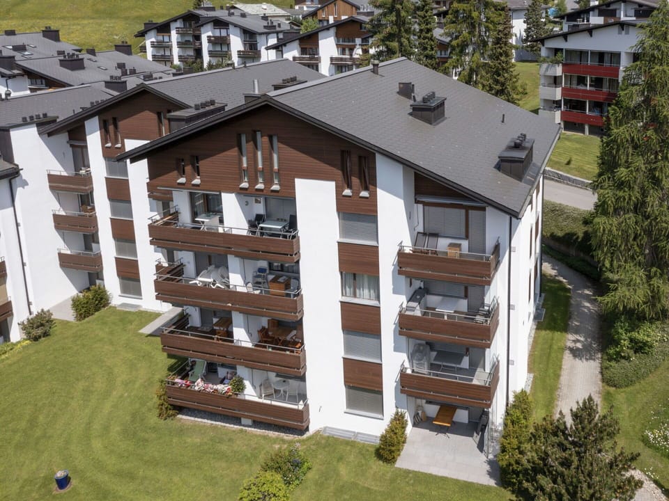Residential Area, Apartment, Condominium, Snow, Winter, Mountain Village, Glacial Landform, Balcony, Alps