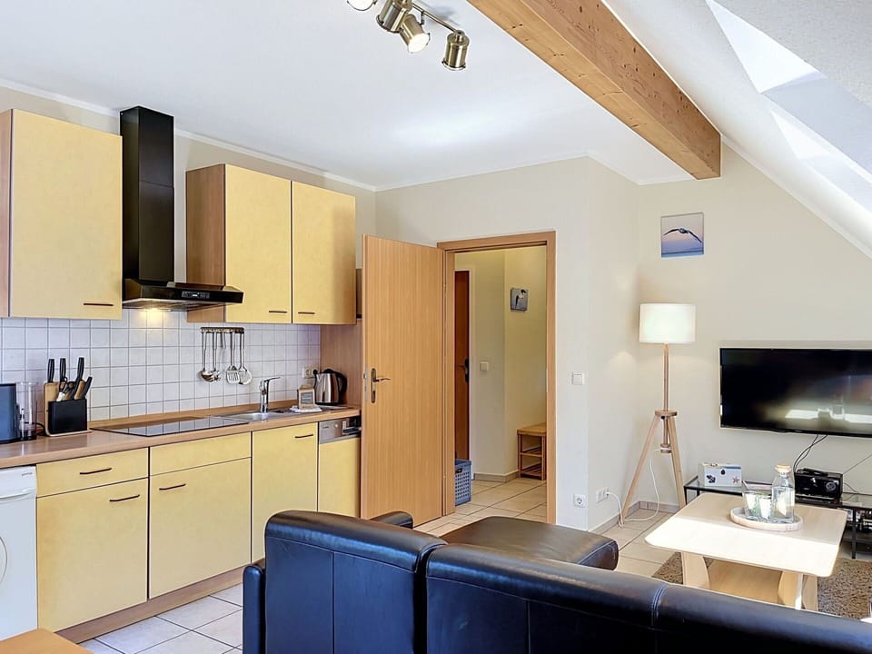 Wood, Interior Design, Furniture, Flooring, Floor, Ceiling, Room, Apartment, Chair, Wood Stain