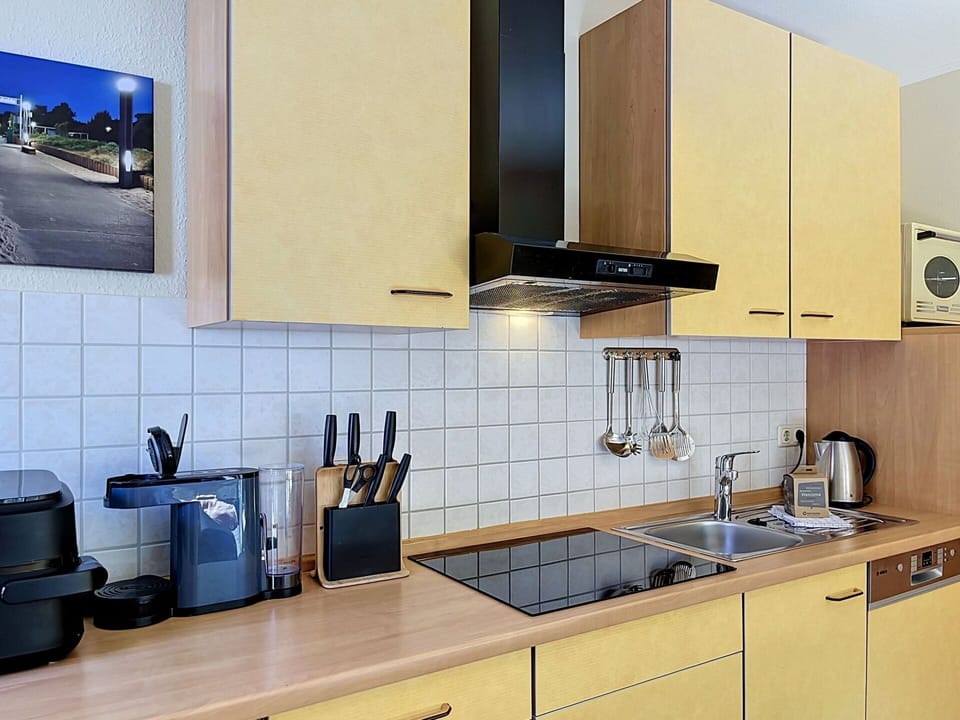 Kitchen, Kitchen Appliance, Countertop, Major Appliance, Cabinetry, Kitchen Sink, Interior Design, Kitchen Stove, Home Appliance, Flooring