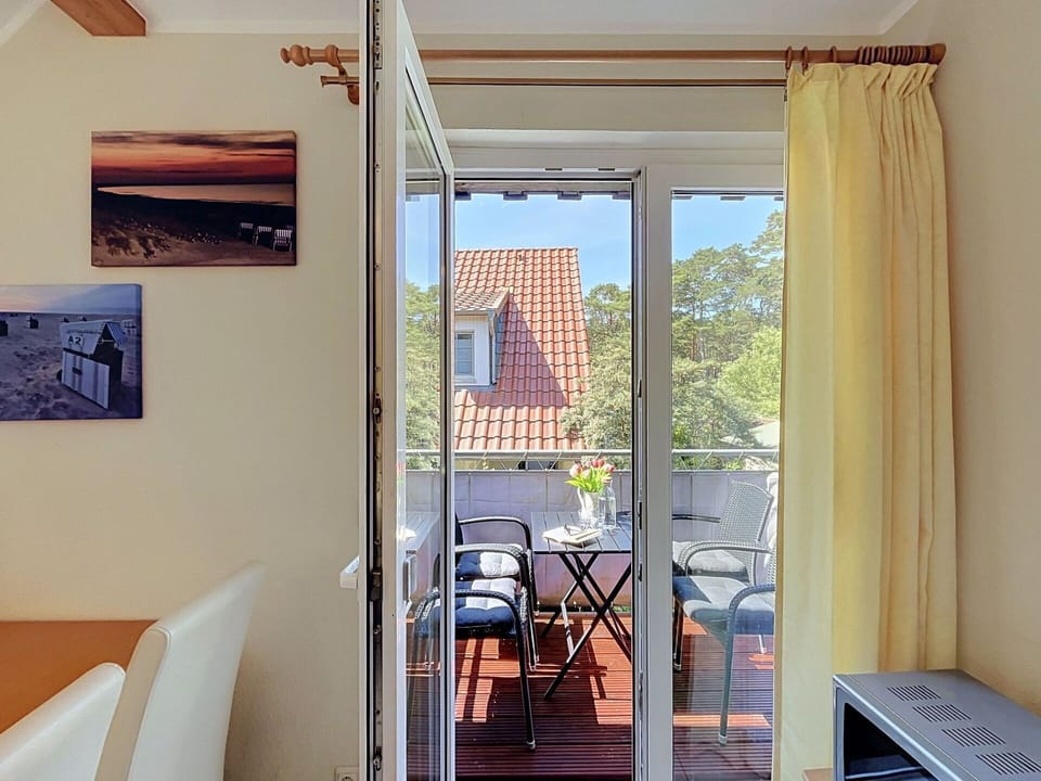 Door, Apartment, Home Door, Glass, Balcony, Chair, Hardwood, Wood Stain, Houseplant, Wood Flooring