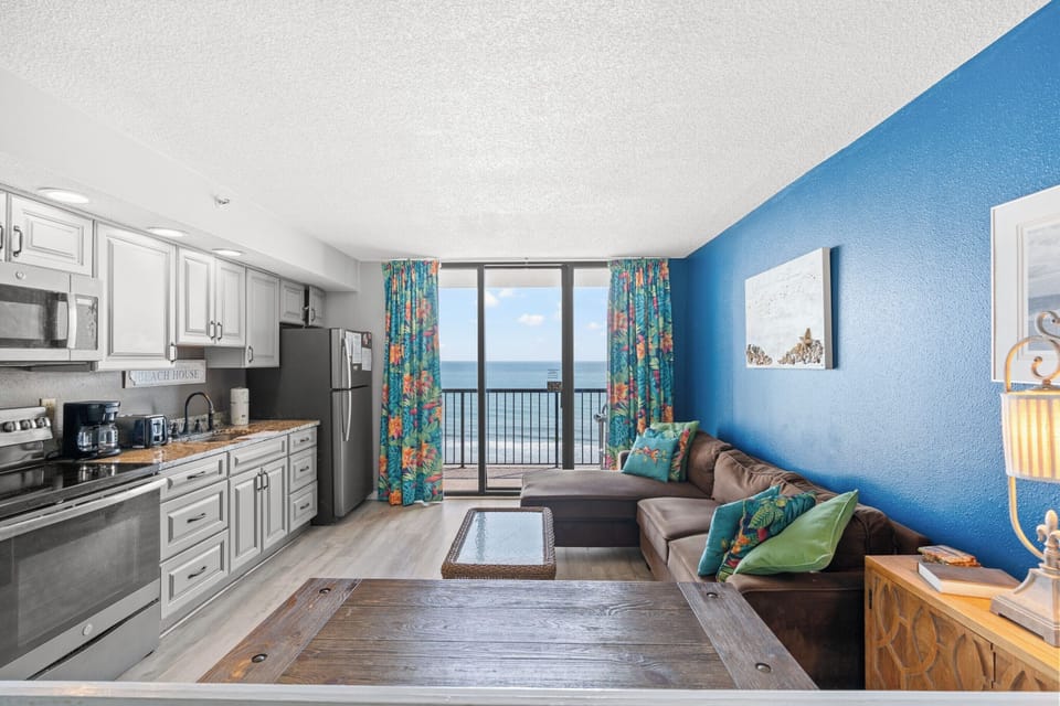 Condo, 1 Bedroom, Balcony, Oceanfront (1107) | Living area | TV, DVD player