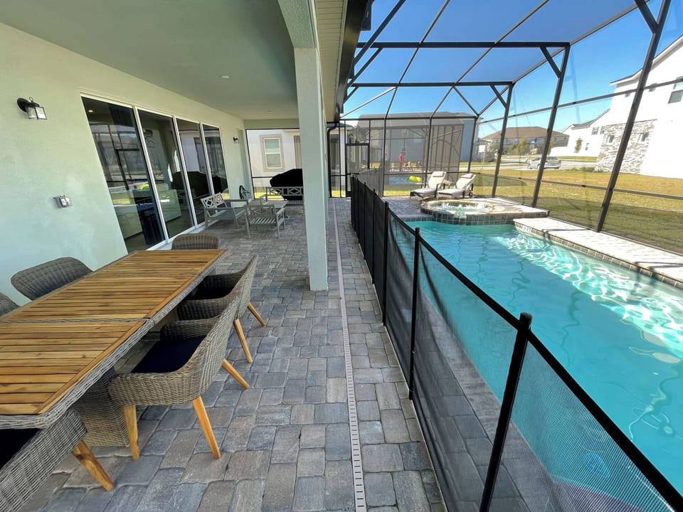 House, Patio, Courtyard View | Pool | 2 outdoor pools