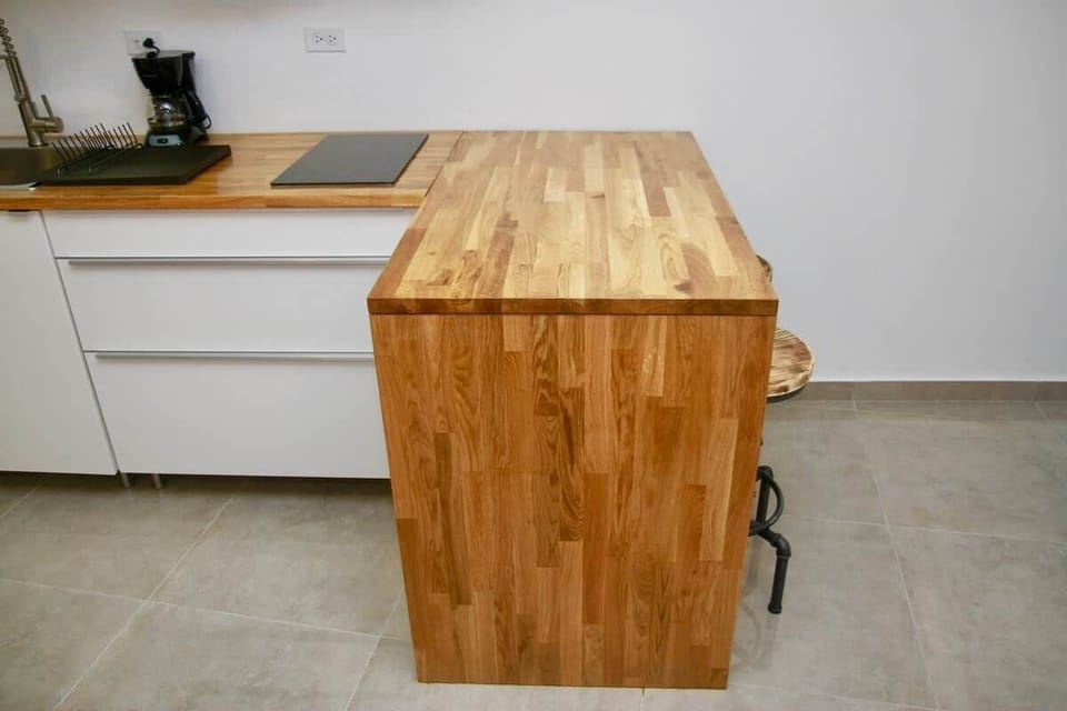 Dinning Table 