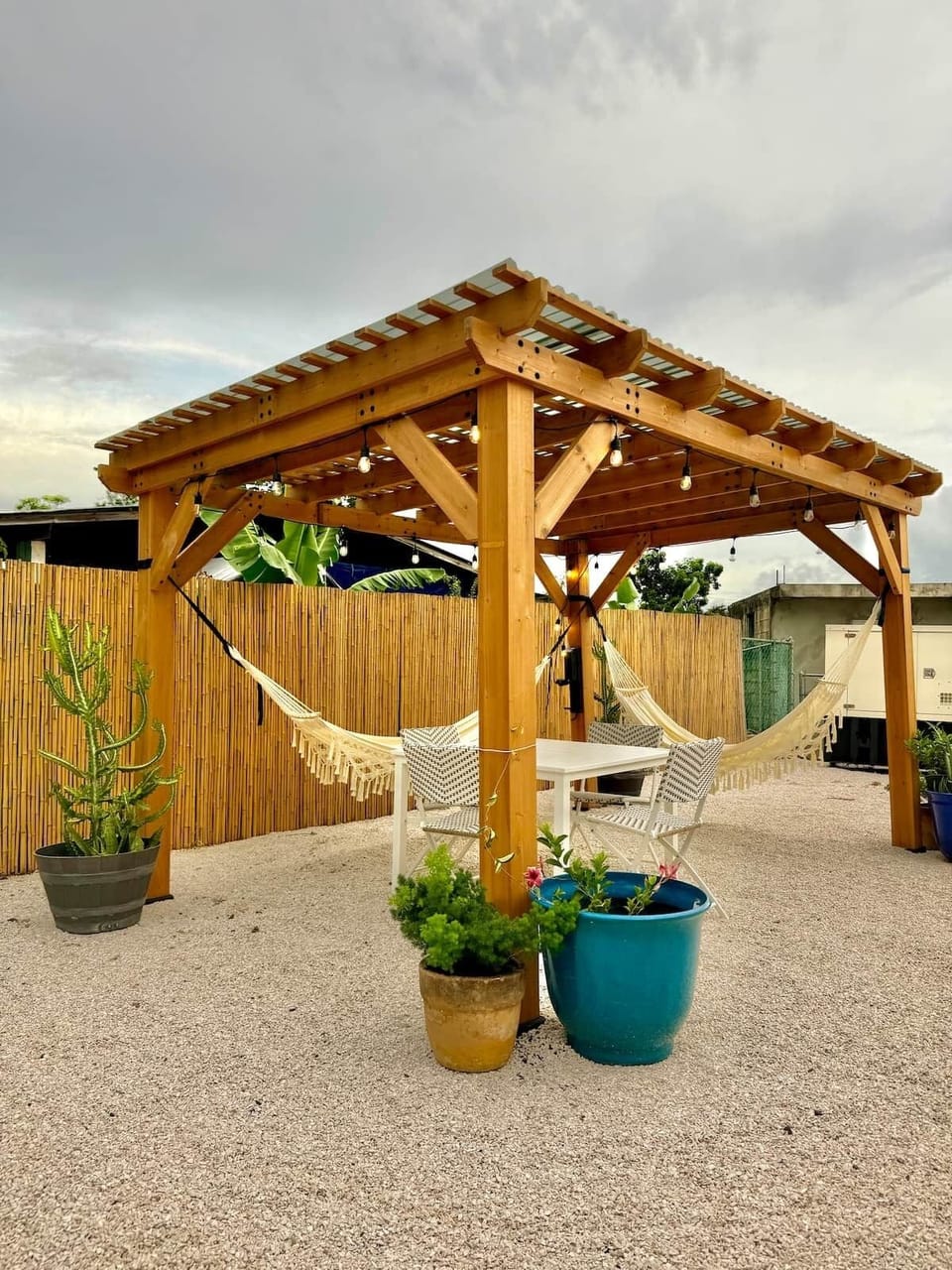 Outdoor dining
