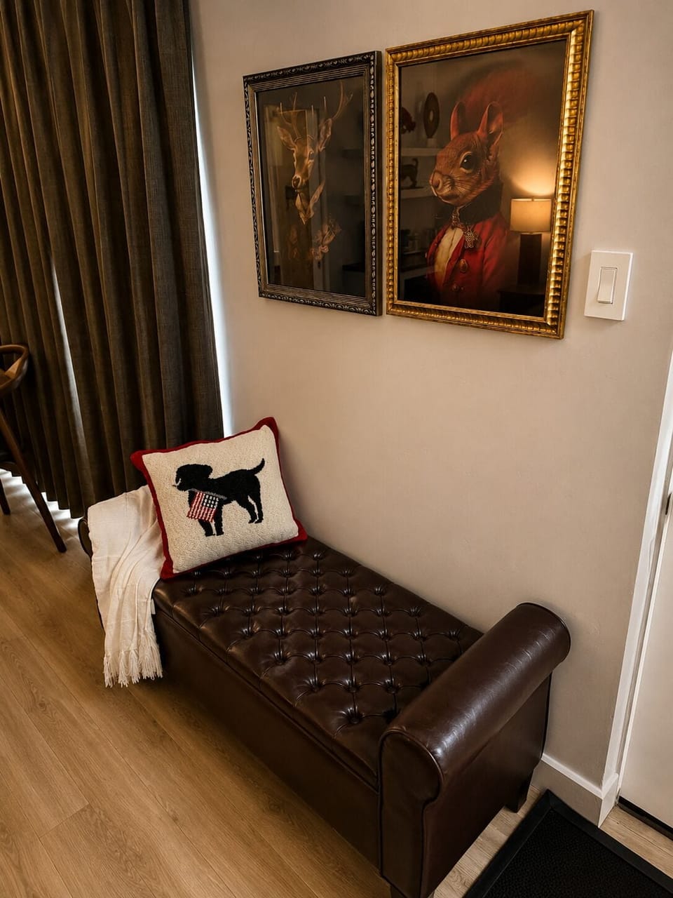 Deluxe Room, 1 King Bed, Non Smoking | Interior