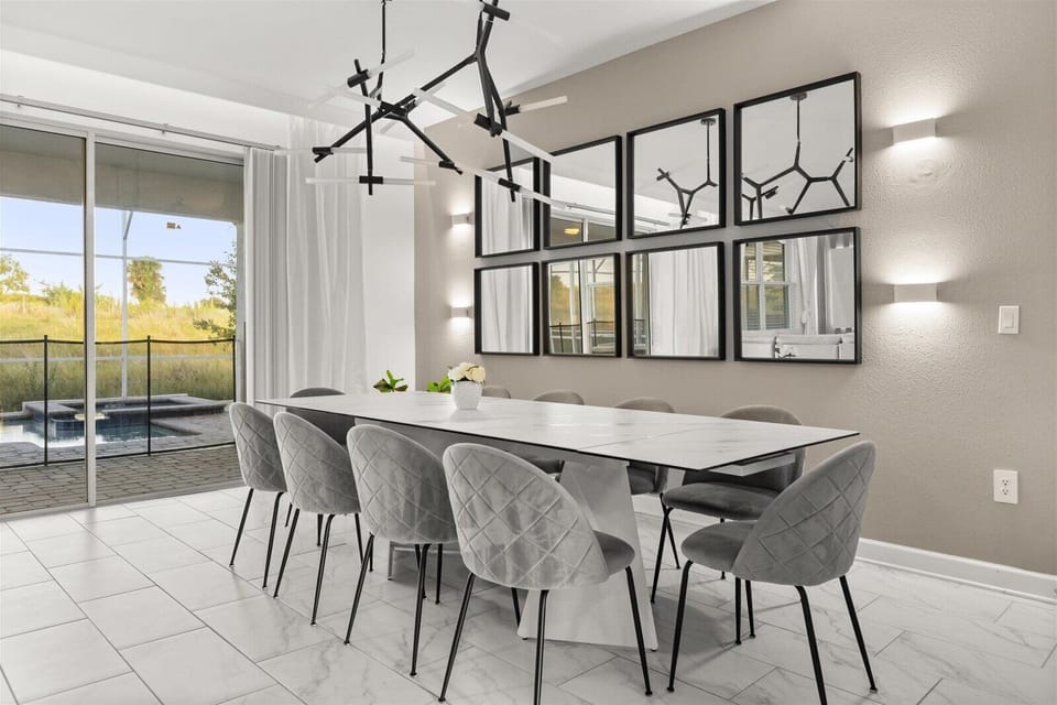 House, Patio, Courtyard View | Dining