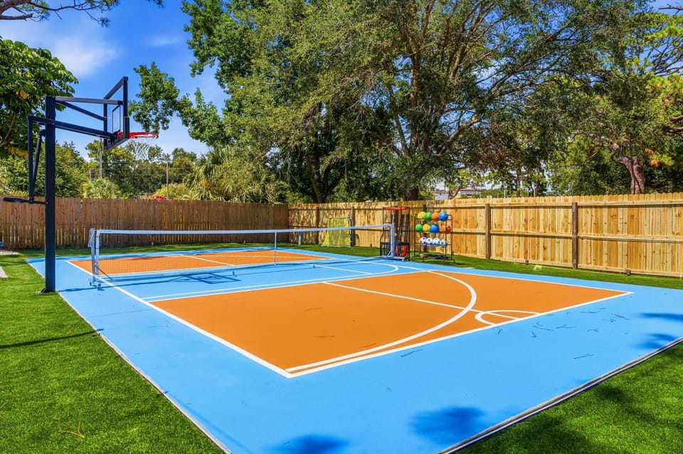 Sport court