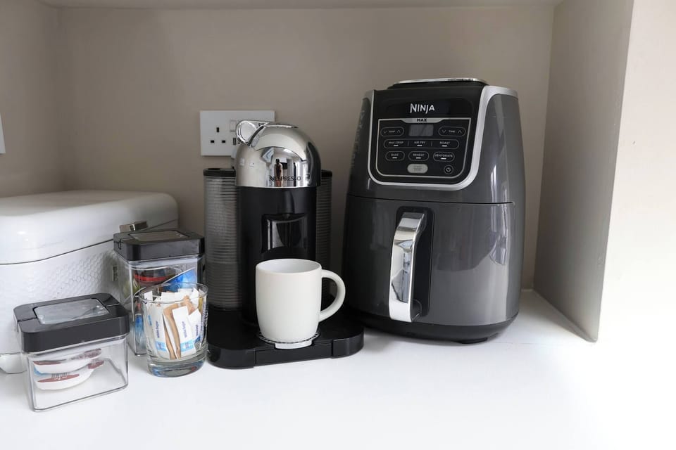 Bungalow, 2 Bedrooms, Fireplace | Coffee and/or coffee maker