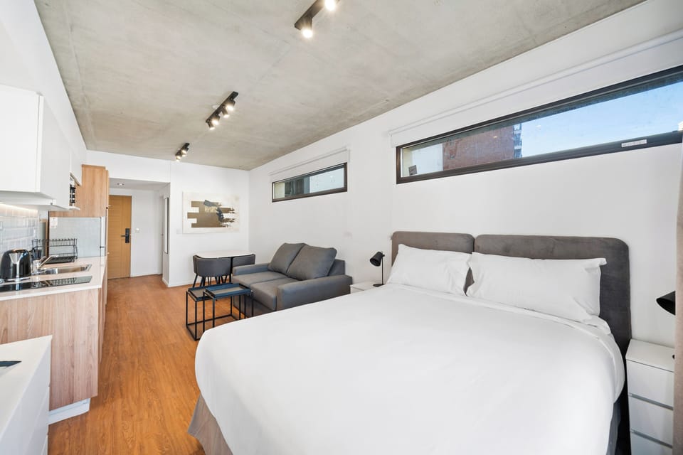 Studio | WiFi (free), bed sheets