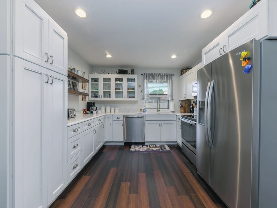 Condo (3 Bedrooms) | Property amenity