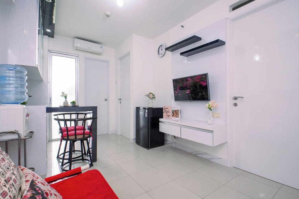 Standard Apartment | Living room
