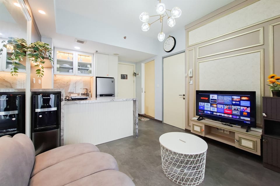 Standard Apartment | Living room