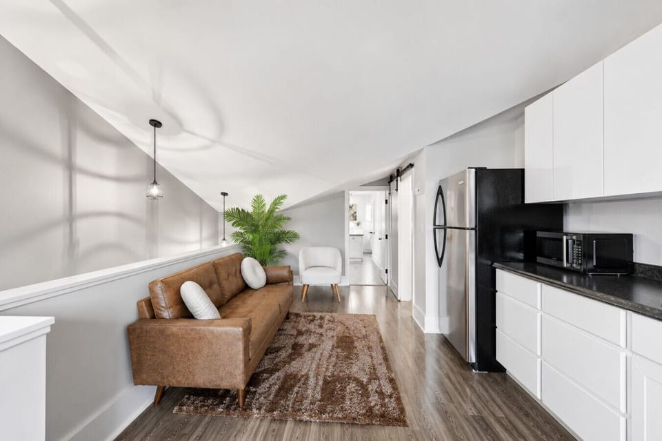 Extra living area with kitchenette