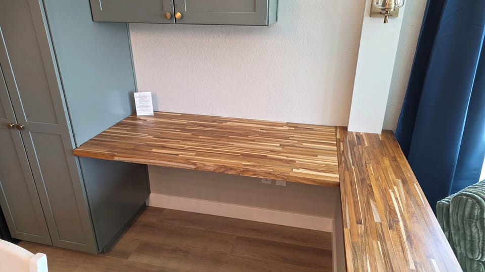 Dedicated desk area