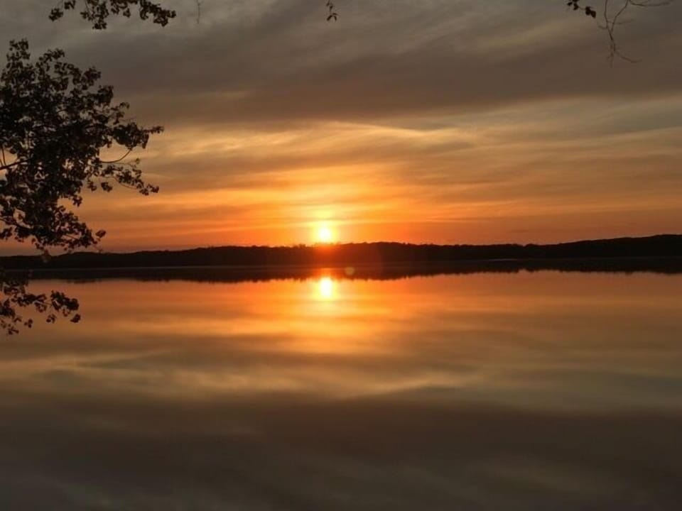 Lakefront Loon Lodge (532)