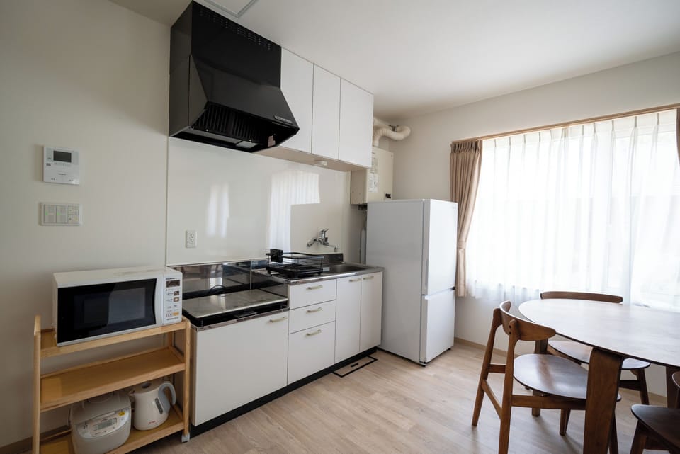 Basic House, 2 Bedrooms, City View | Private kitchen