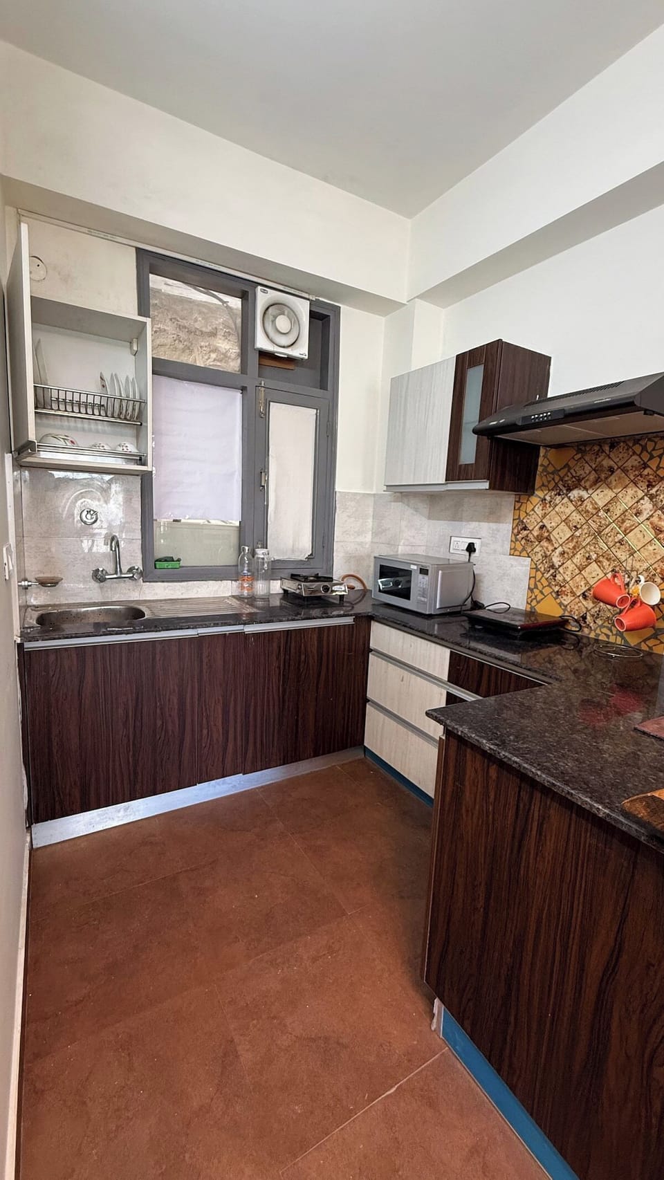 Economy Villa | Desk, WiFi (free), bed sheets