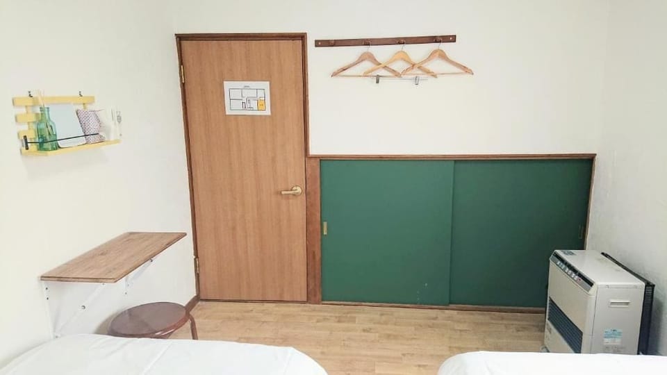 Standard Twin Room | WiFi (free)