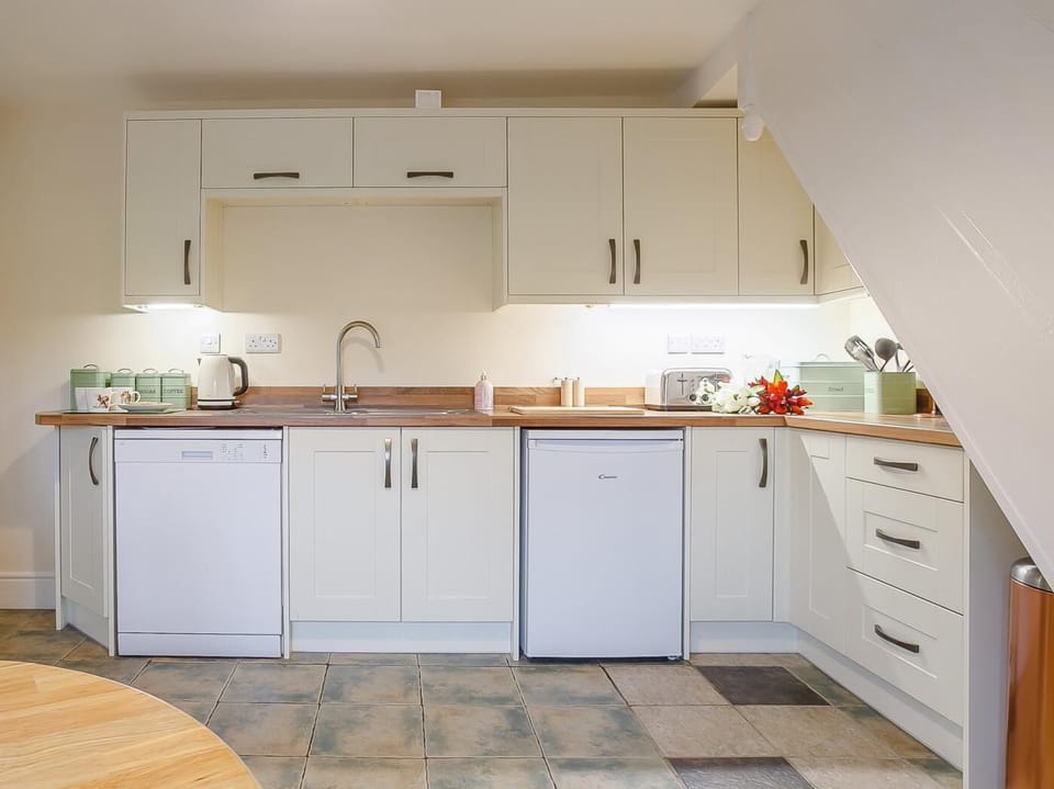 Light and airy kitchen