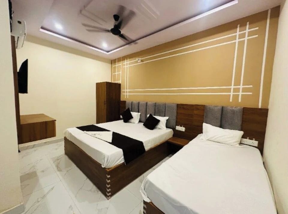Deluxe Triple Room | Bed sheets