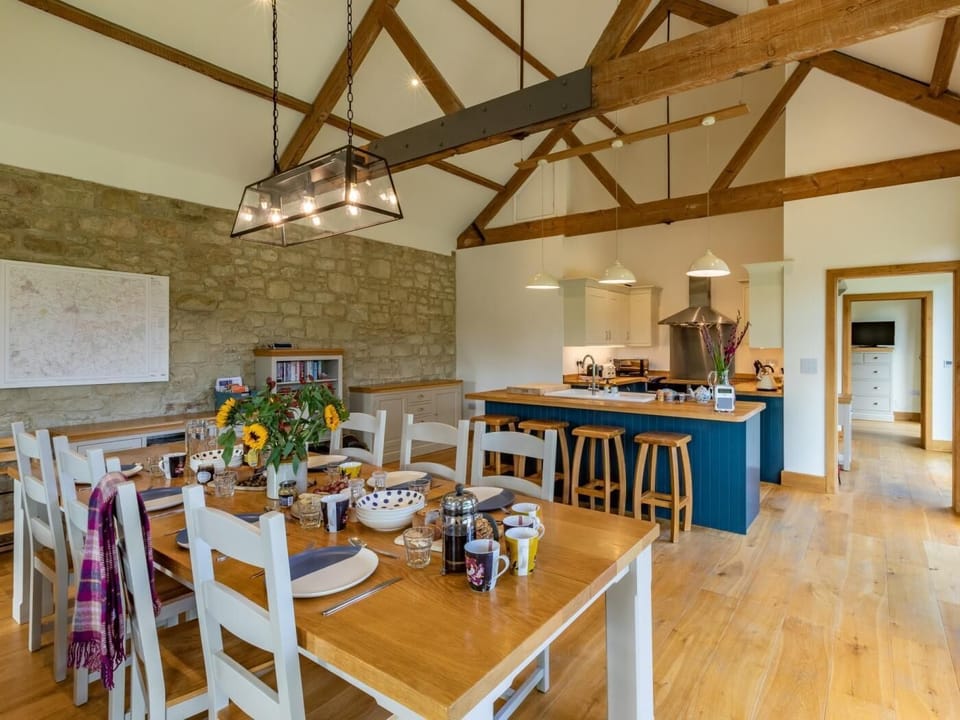 Impressive well-equipped kitchen