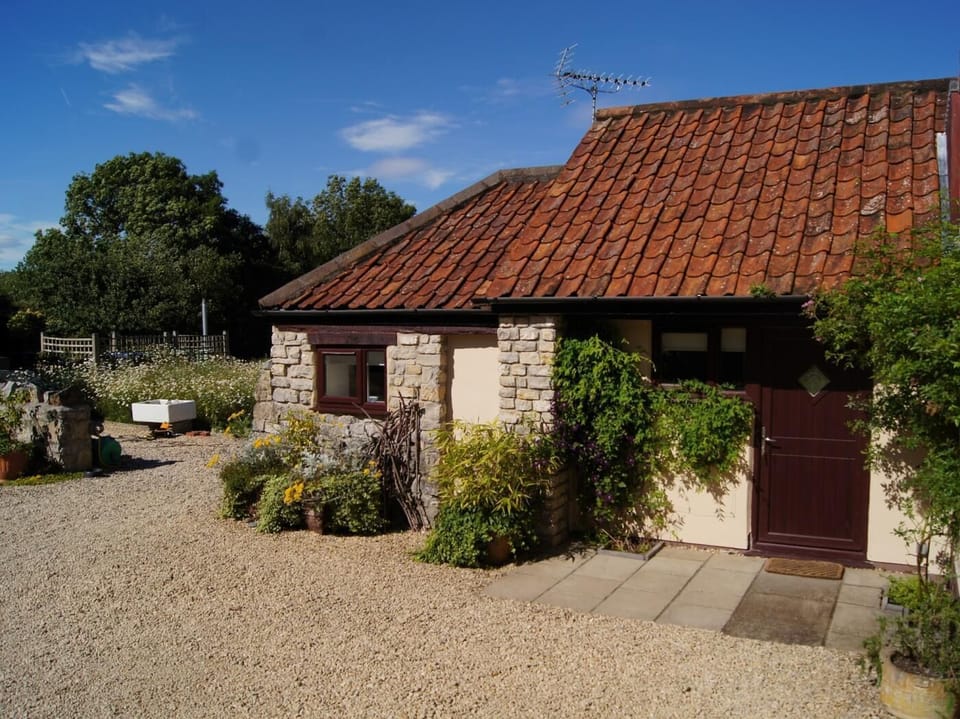 View of the property from the courtyard