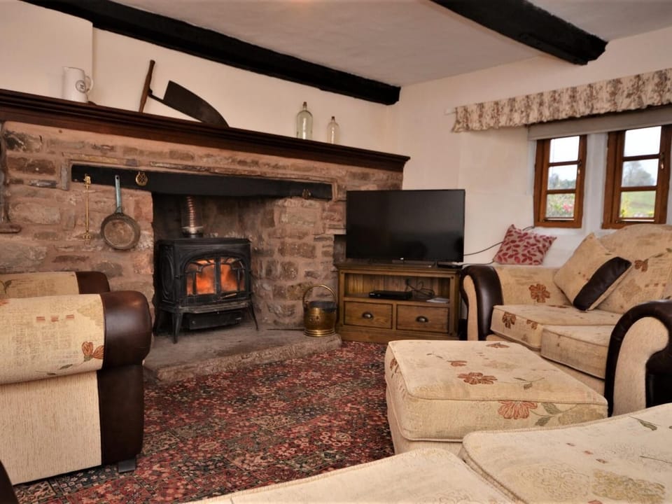 Catch up with family and friends in this spacious lounge