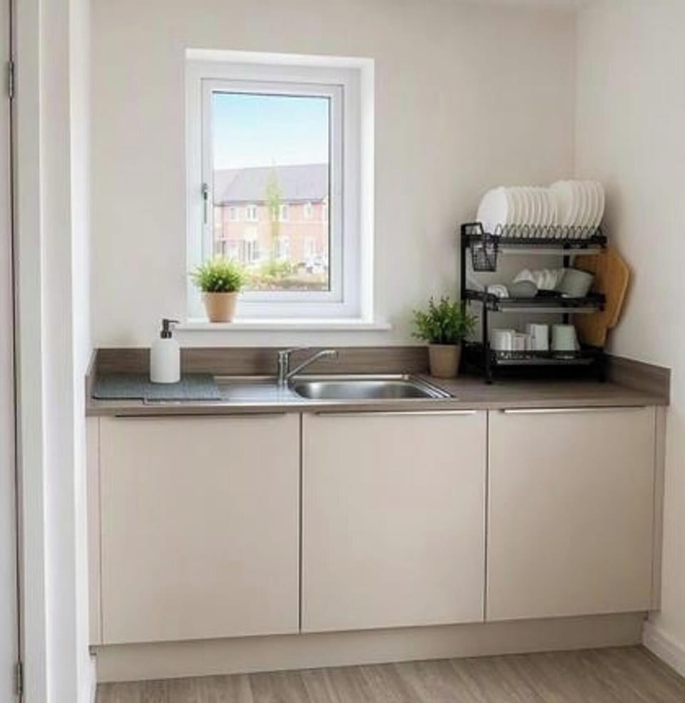 Fridge, microwave, oven, electric kettle