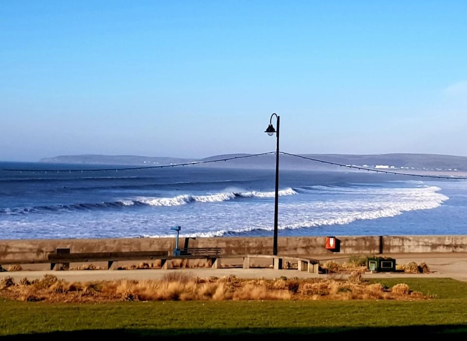Wander along the promenade