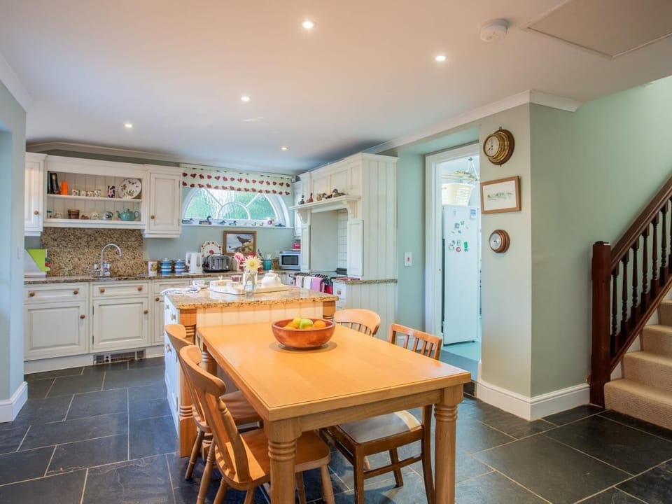 Sociable kitchen/diner offers a great place to enjoy breakfast together