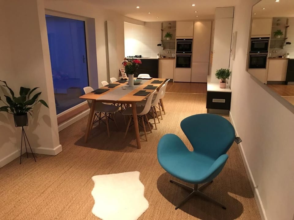 Open-plan kitchen/dining area in the evening