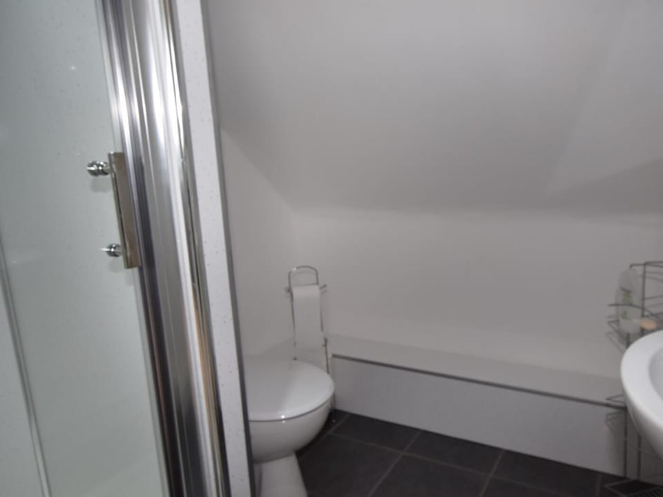 Enjoy a refreshing shower in the shower room