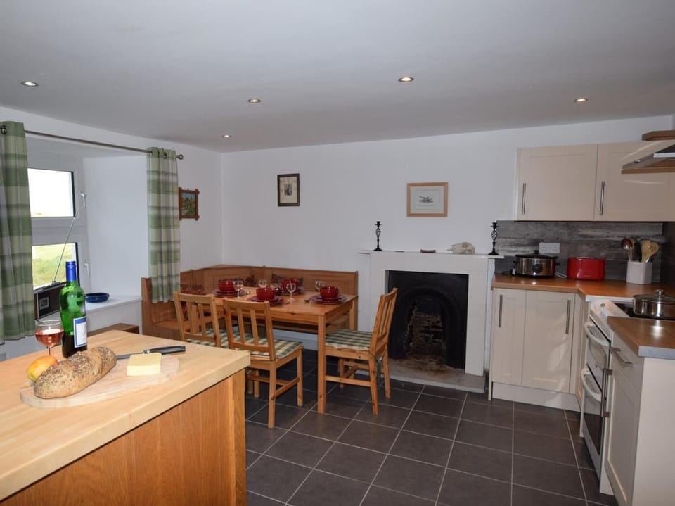 Open plan kitchen/diner