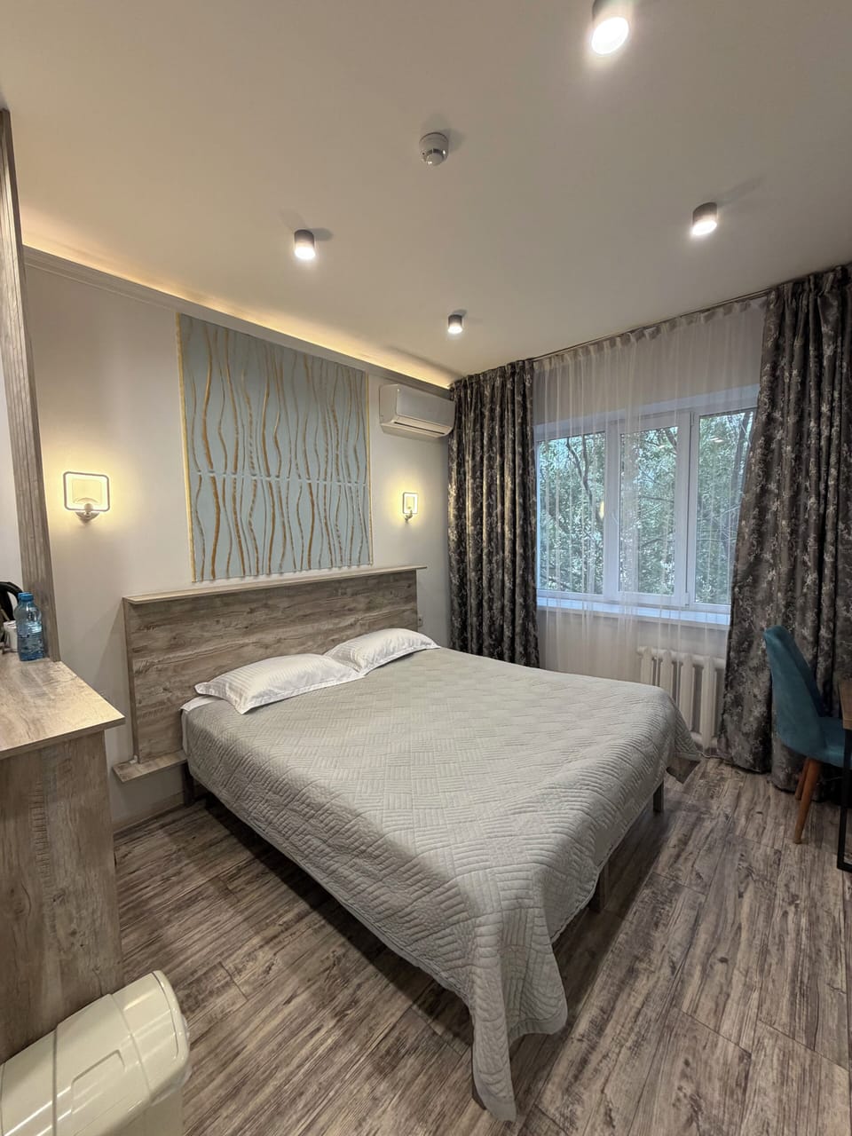 Classic Room | Laptop workspace, WiFi (free)