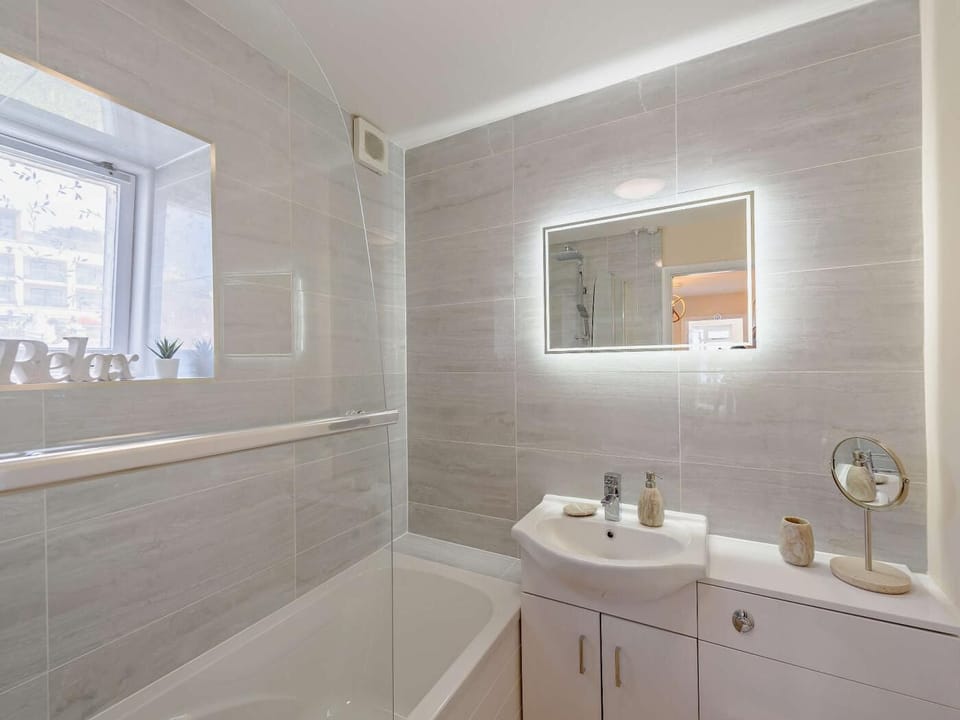 Modern bathroom