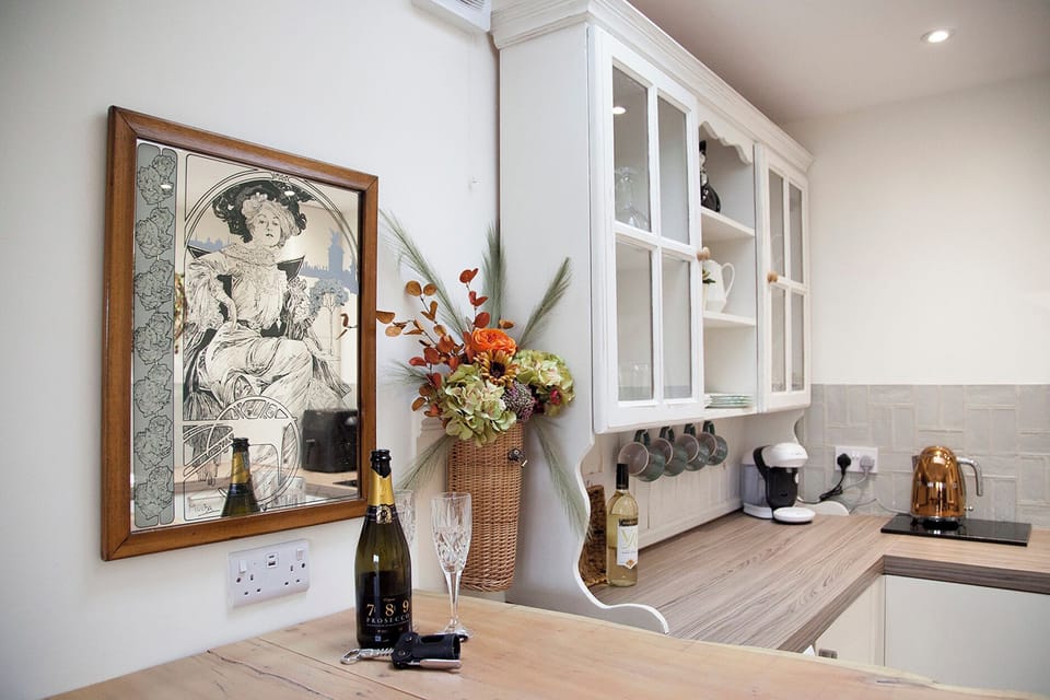 Dishwasher, cookware/dishes/utensils
