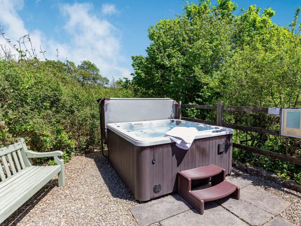 Private hot tub