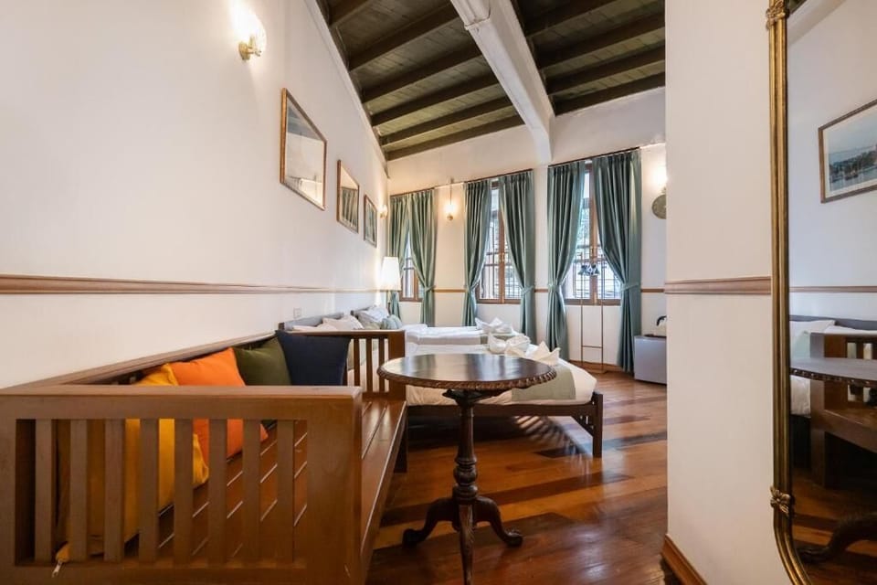 Apartment, 1 Queen Bed, City View | Interior