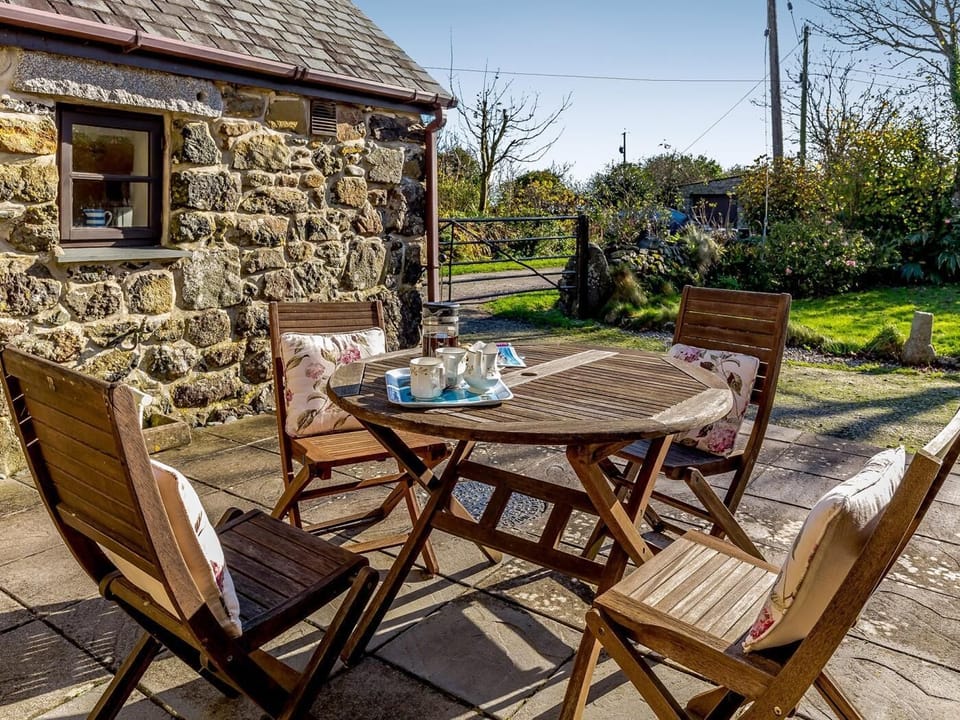 A lovely private patio at the front where you can enjoy some sun