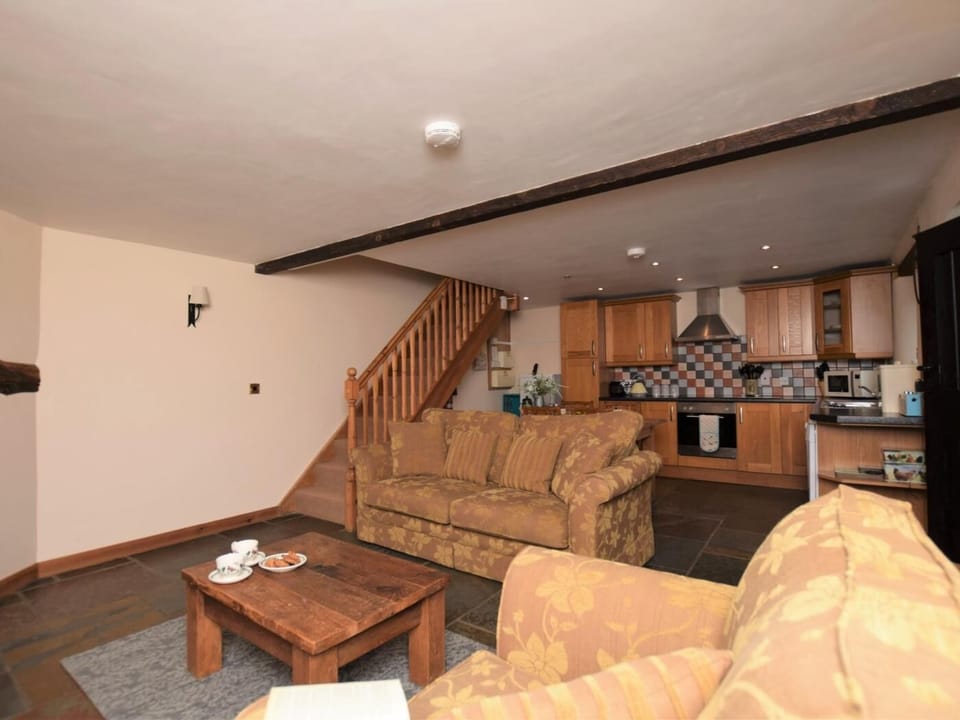 Lounge area with view to the kitchen
