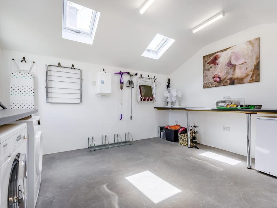 Large separate utility building with plenty of space for secure storage