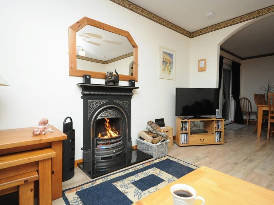 Relax in the evening by the cosy open fire 