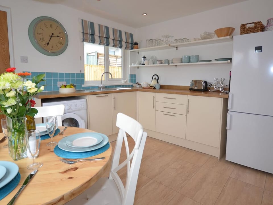 Open plan kitchen/diner 