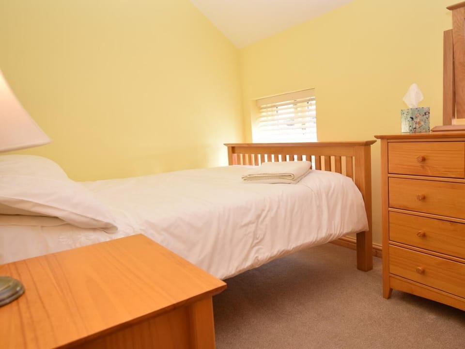 Bright double bedroom 