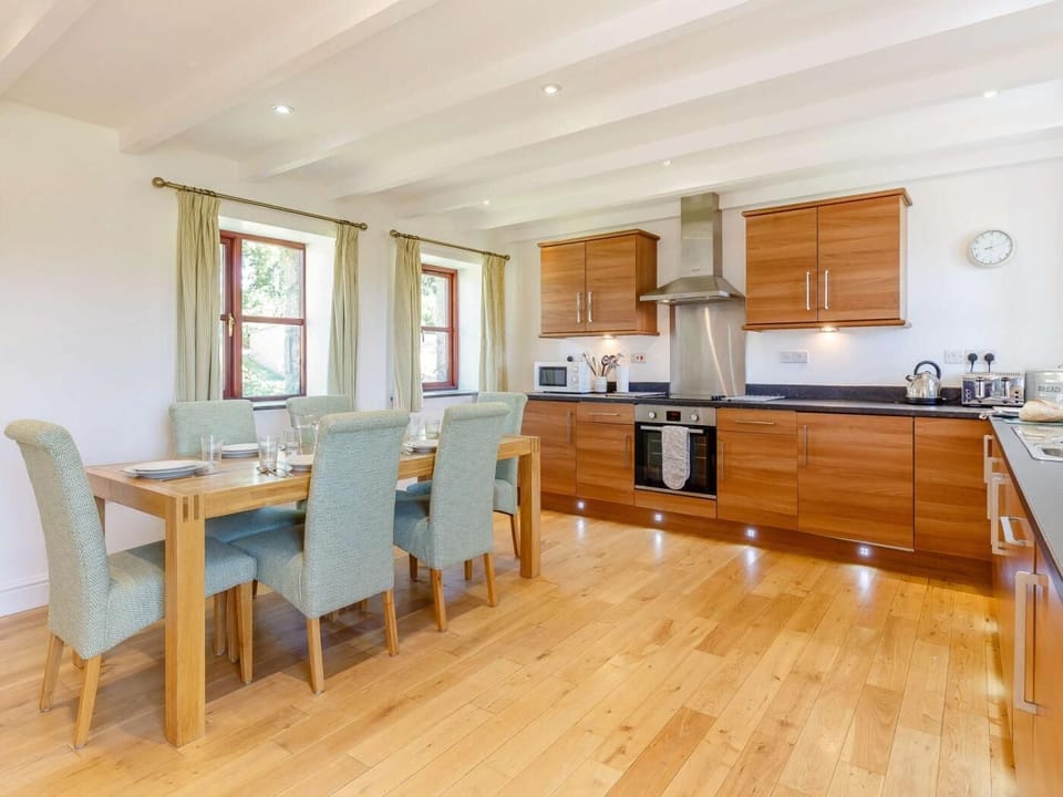 A really good kitchen/diner for great family meals to remember